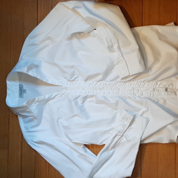 Dress Barn Tops - Dress Barn White Cotton Blouse Size M